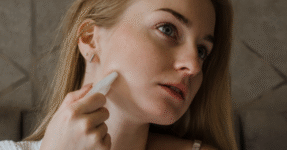 5 Ways to Sculpt Your Jawline – Nudie Glow